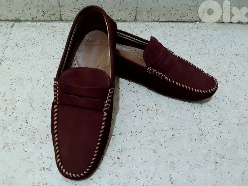 3 shoes size 42 only  all for 30$ 4