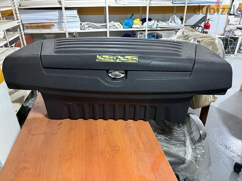 roof cargo box 0