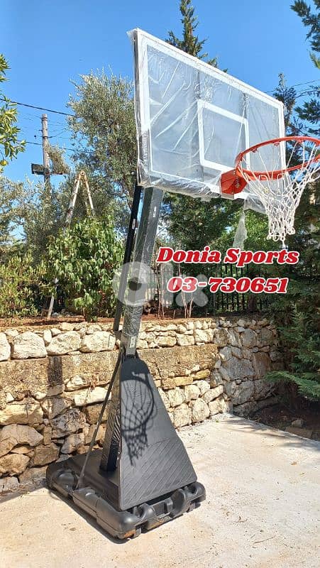 480$ movable basketball hoop 0