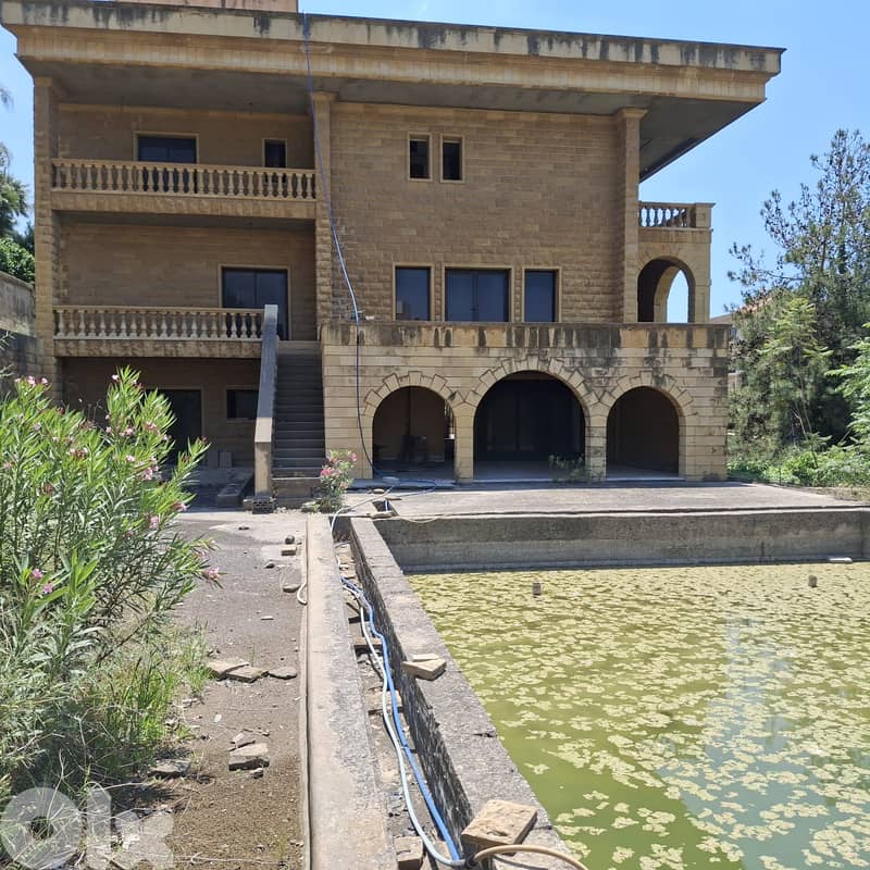 L18388-3,883 SQM Land with Villa For Sale in Naccache 3