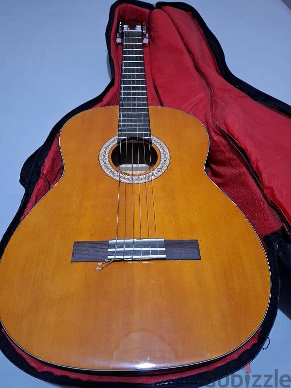 Ritmuller LC_18 guitar 1