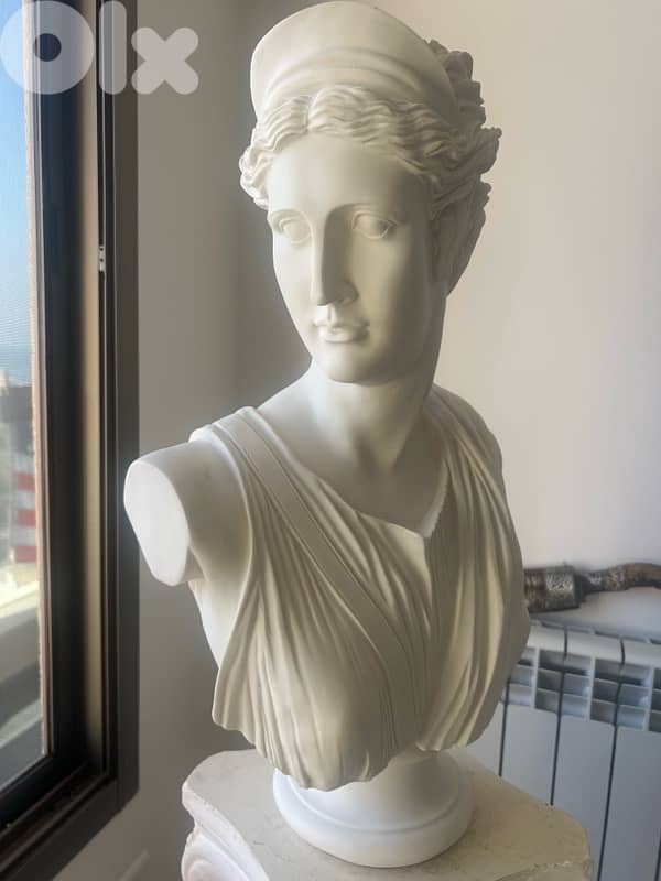 Bust of Ancient Greek goddess Artemis (Diana) 1