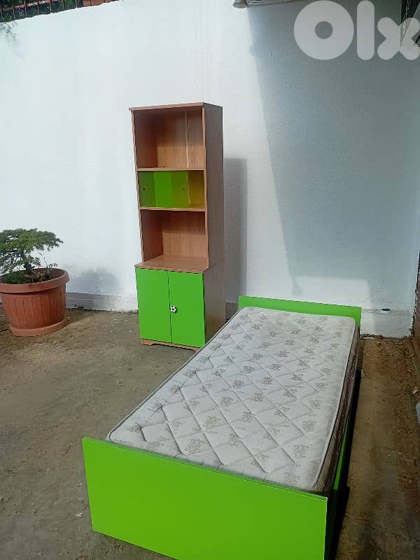 تخت فرشي خزانة 0