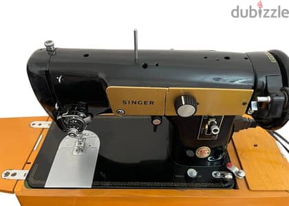 ماكينة خياطة