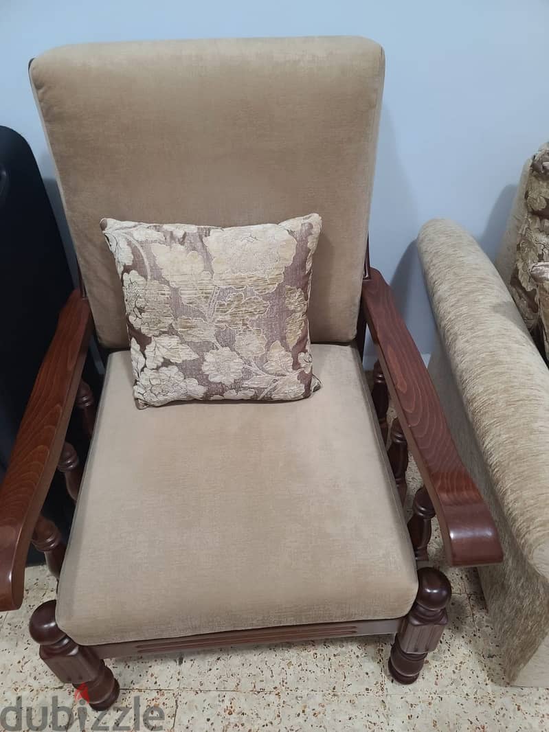 4 Chairs Sofa for Sale very good condition 0
