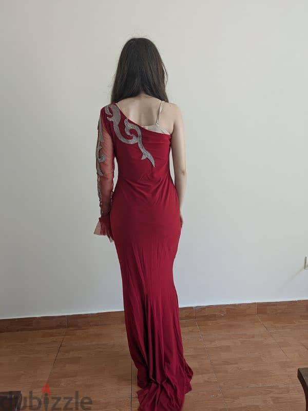Red evening dress 1