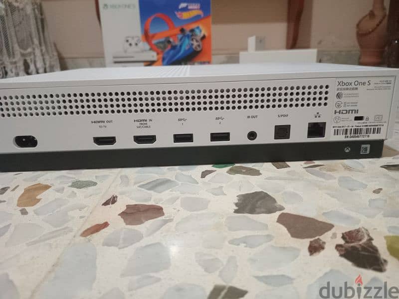 xbox one s 500GB 2