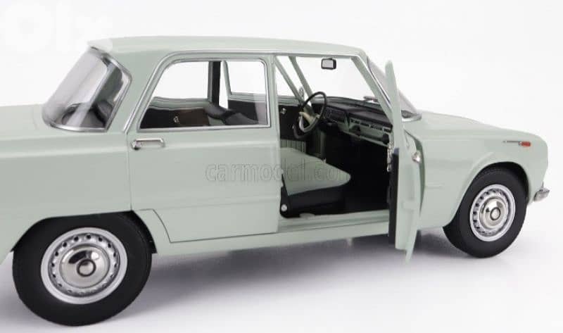 Alfa Romeo Giulia 1.6 ti 1962 diecast car model 1;18 6