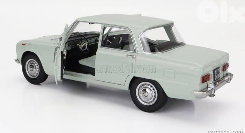 Alfa Romeo Giulia 1.6 ti 1962 diecast car model 1;18 7