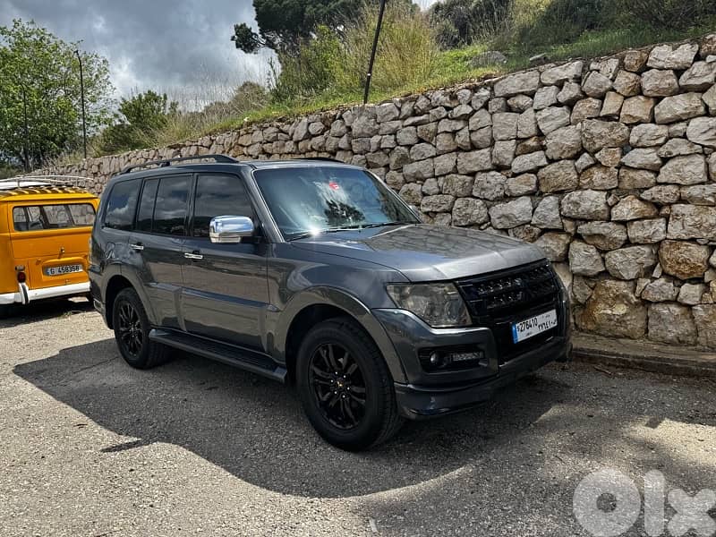 Mitsubishi Pajero 2017 0