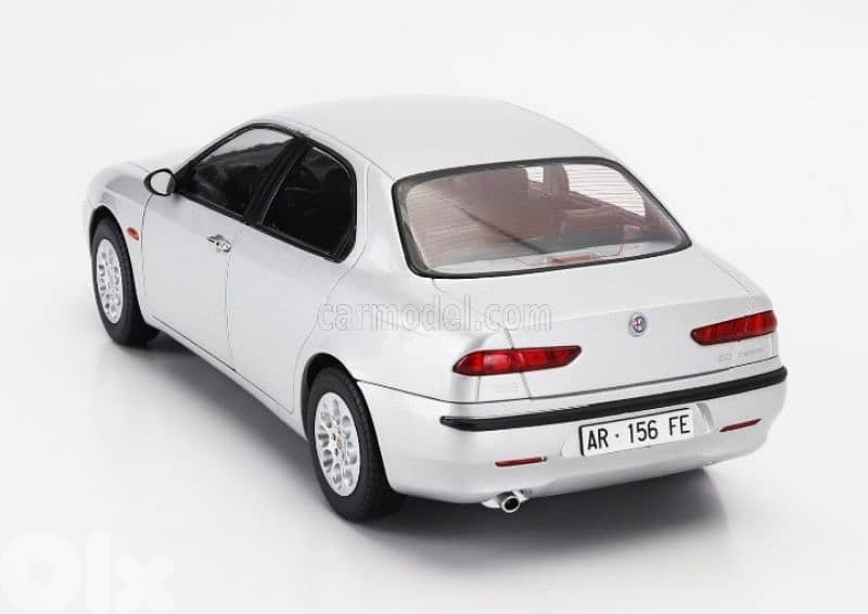 Alfa Romeo 156 Twin Spark 2.0 (1997) diecast car model 1;18 2