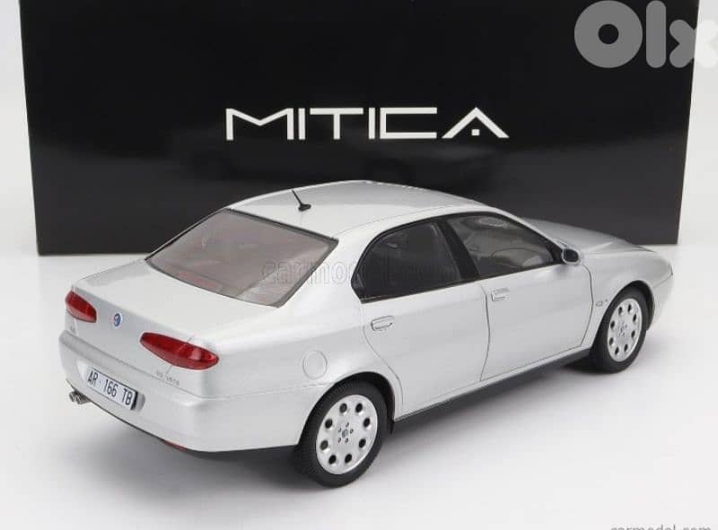 Alfa Romeo 166 2.0 V6 (1998) diecast car model 1;18 4