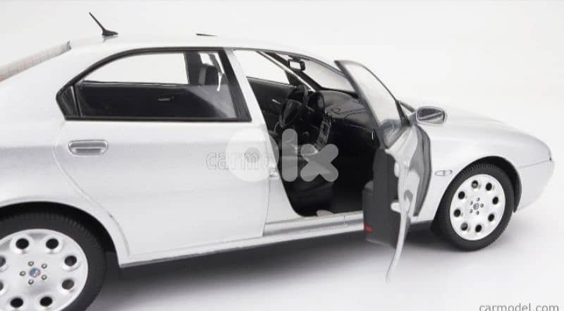 Alfa Romeo 166 2.0 V6 (1998) diecast car model 1;18 6