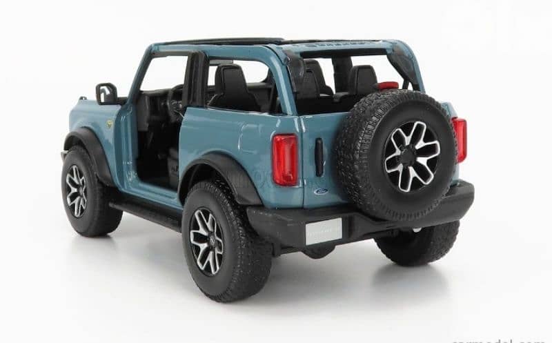 Ford Bronco Badlands 2021 diecast car model 1;18. 2