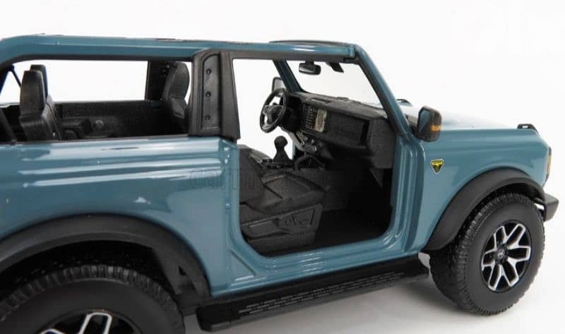Ford Bronco Badlands 2021 diecast car model 1;18. 7