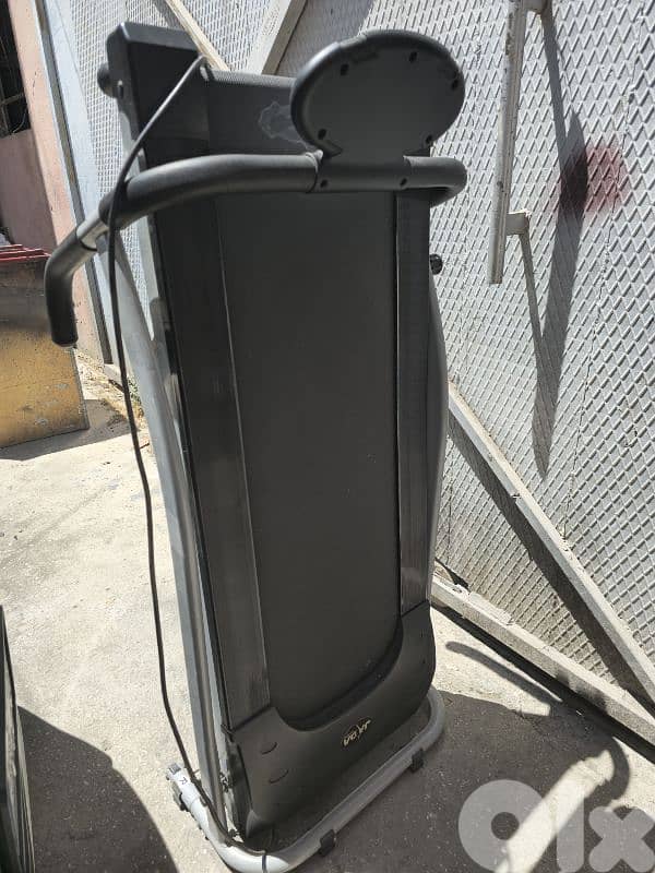 Jada Fitness Treadmill – Excellent Condition 0