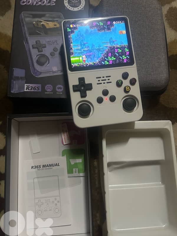 R36s ORIGINAL game console 5