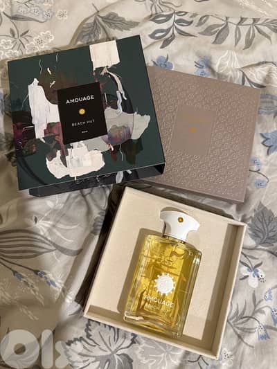 perfume beach hut man