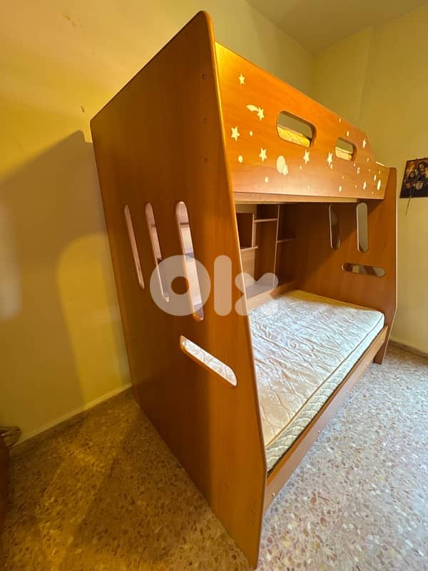 ‏سرير طابقين مع جارور 3