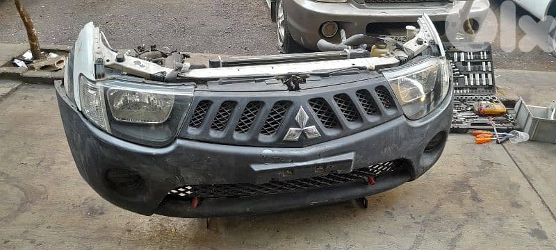 mitsubishi L200 2010 1