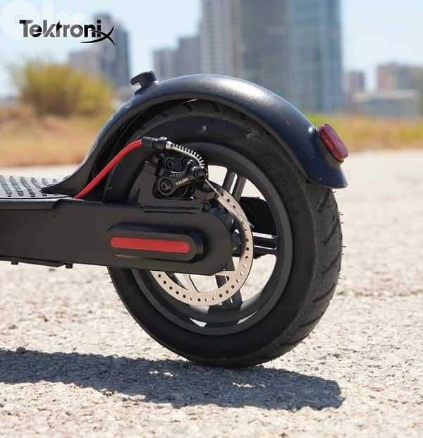 Electric Scooter Black 35KM Range + Front Suspension & Two Flashers 3