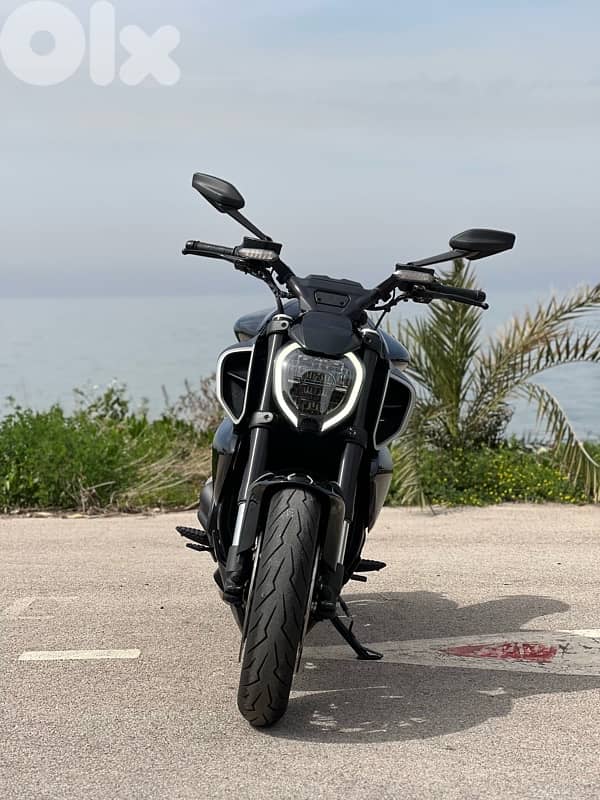Ducati Diavel V4 5