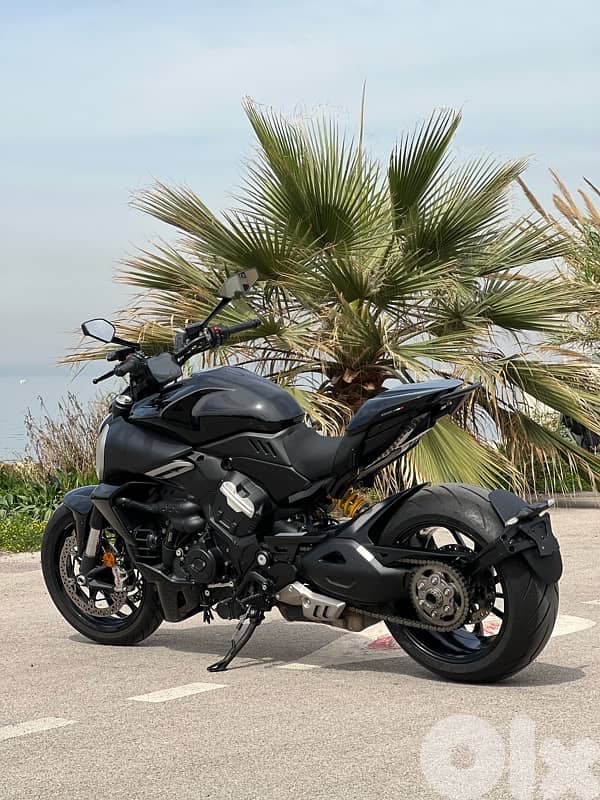 Ducati Diavel V4 6