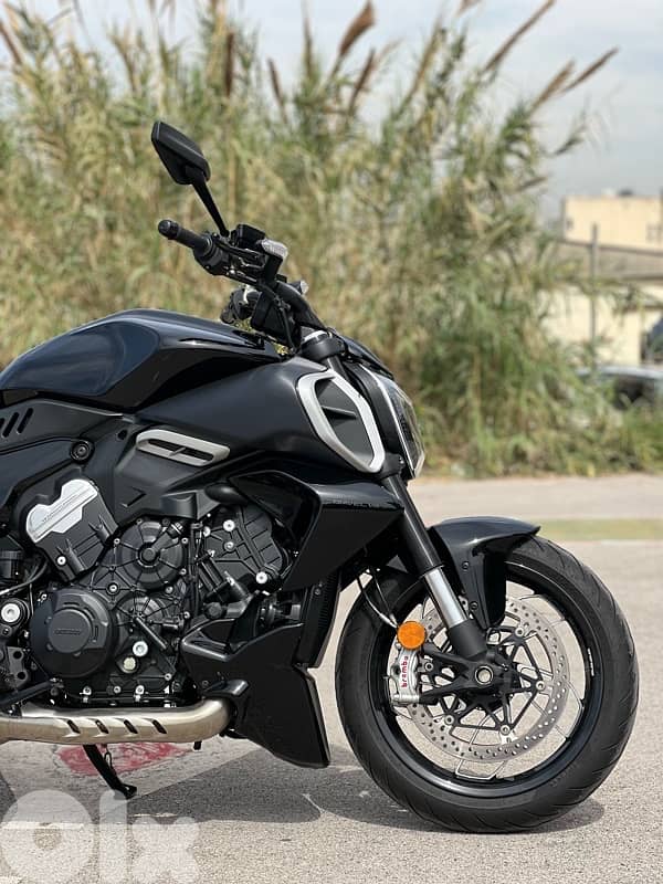 Ducati Diavel V4 7