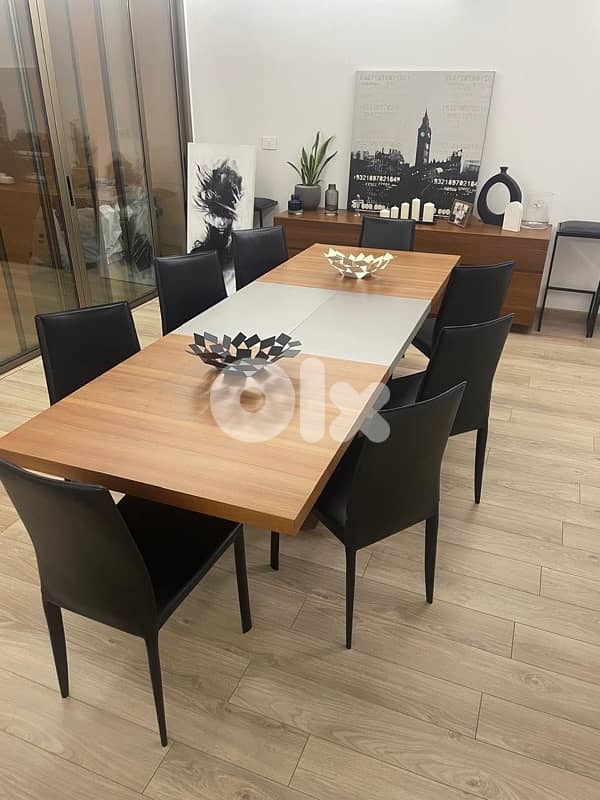 Dining table and sideboard 0