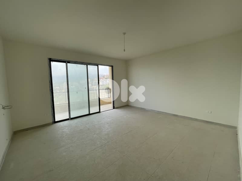 Apartment For Sale In Mazraat Yachouh شقة للبيع في مزرعة يشوع 0