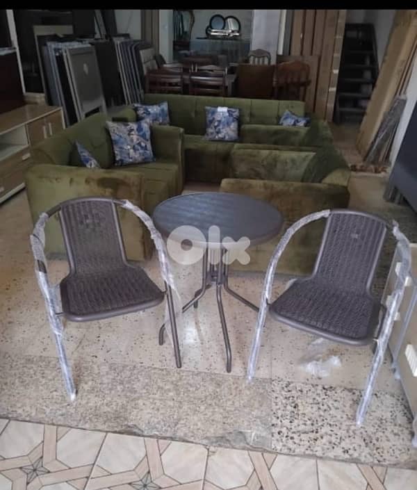 طاولات للحديقه 0