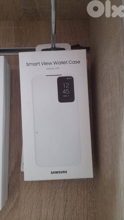 Smart view wallet case s24 plus white 15$