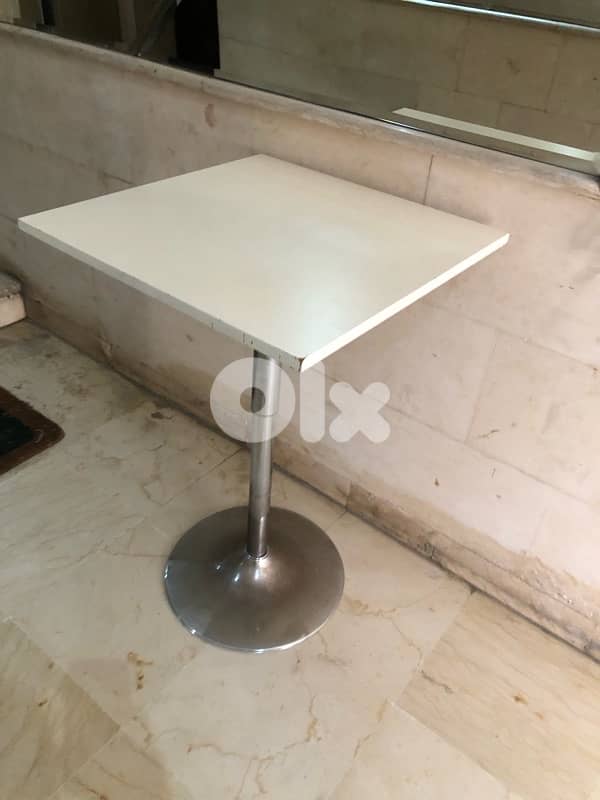 kitchen table / adjustable table 60cm. 60$ 1