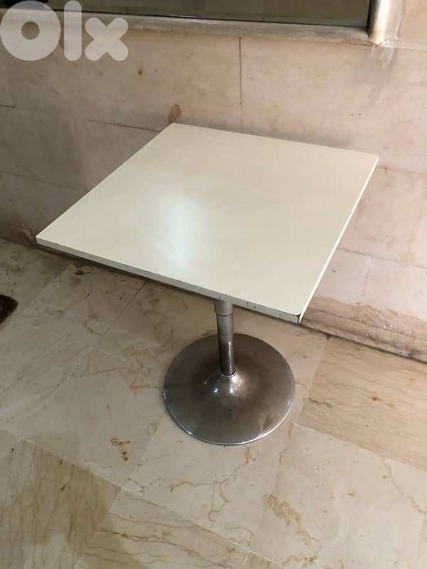kitchen table / adjustable table 60cm. 60$ 2