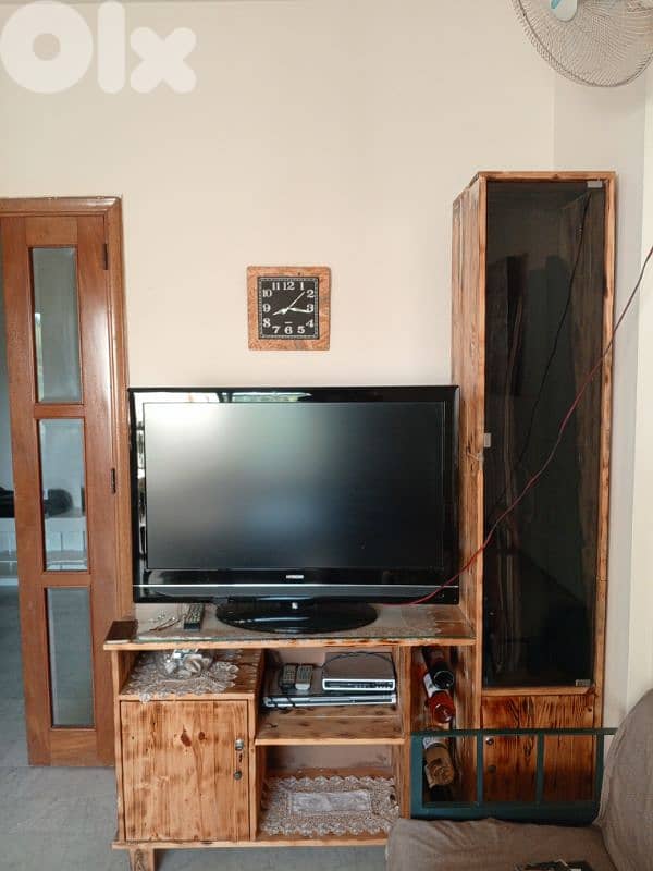 tv unit 0