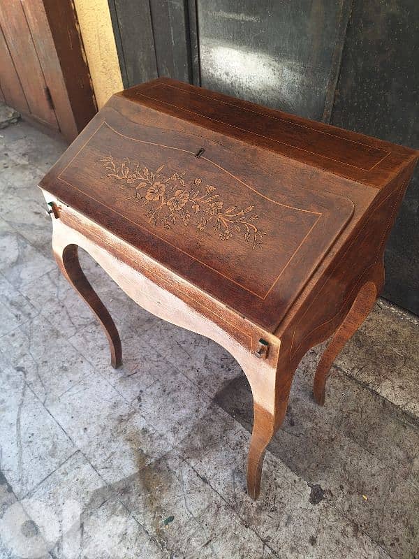 سكرتير فرنسية مميزة انتيك مركتري رائعة جدا 0