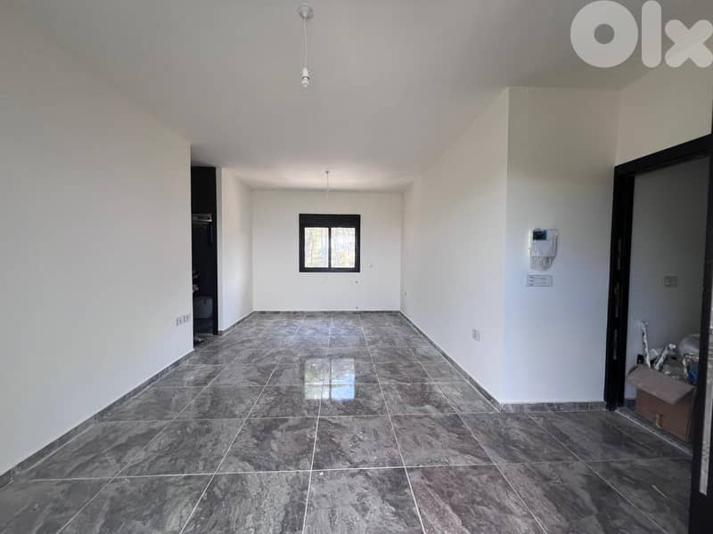 Apartment for Rent in Khallé شقة للإيجار في الخلة 0