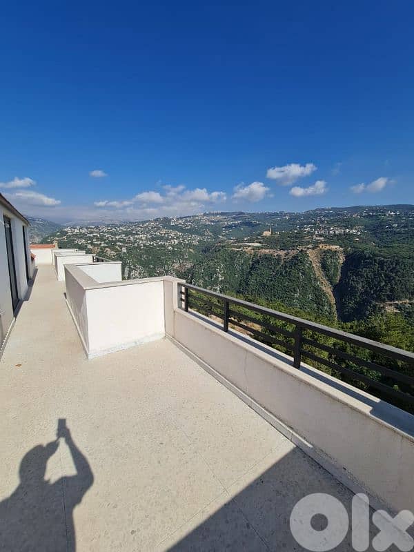 Apartment for sale in Ballouneh 0