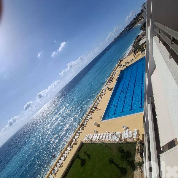 Sea view chalet 5 min walk to center 17