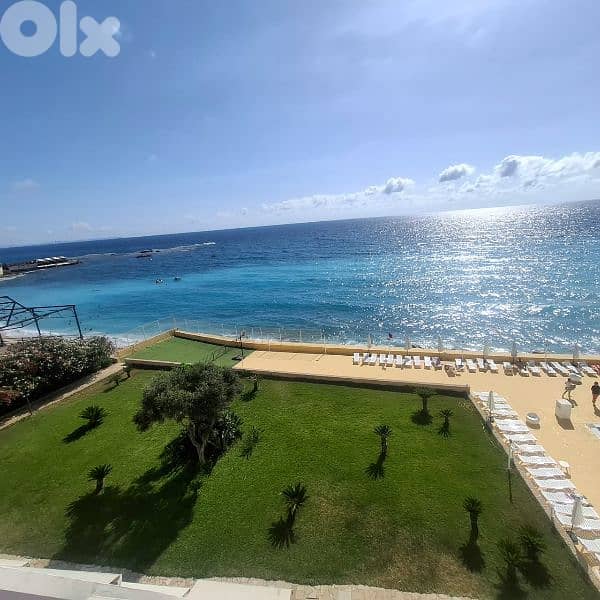 Sea view chalet 5 min walk to center 18