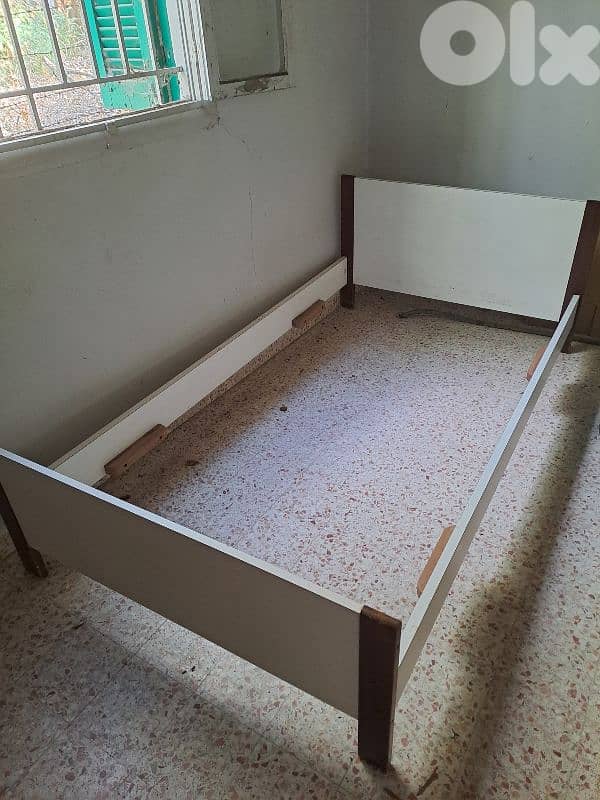 2 sleep comfort beds,both for 120 dollars 0