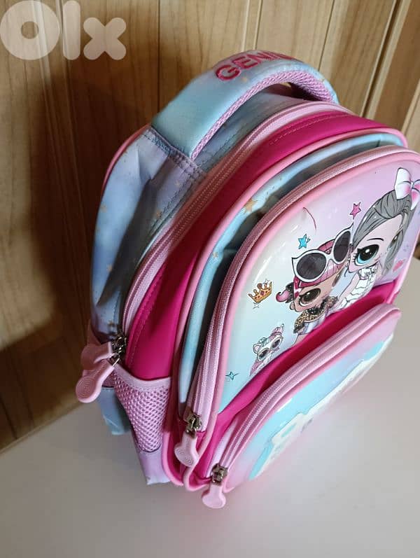 genius school bag clean like new 32 cm 1