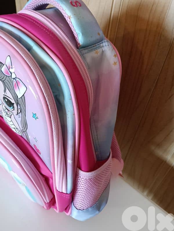 genius school bag clean like new 32 cm 2