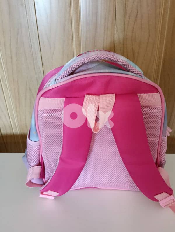 genius school bag clean like new 32 cm 3