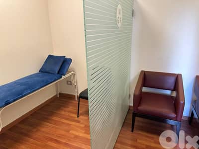 Zouk Mosbeh, Yasou3 El Malak/ Clinic for rent JUST 350$  -زوق مصبح