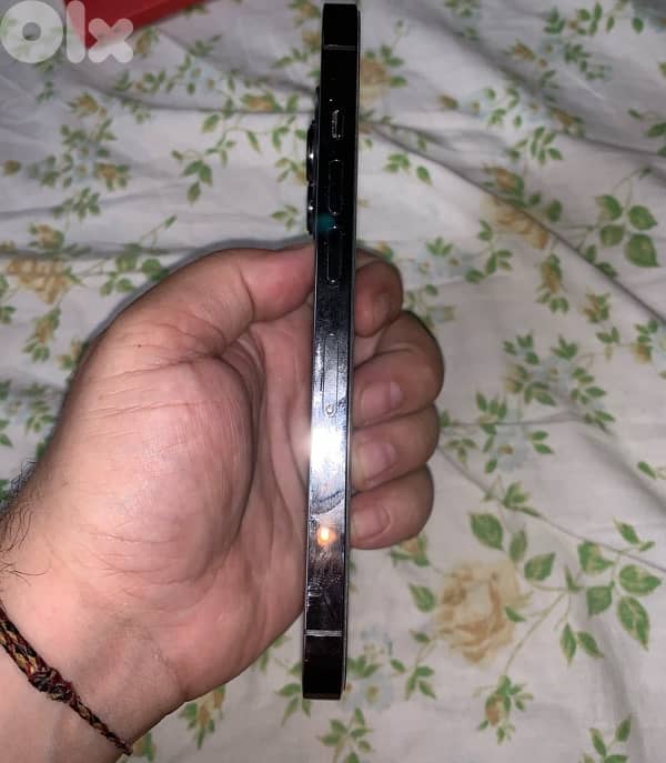 iPhone 13 pro 256 - excellent condition 7
