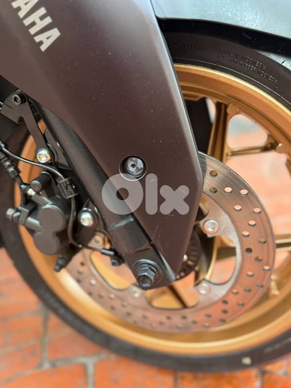 Yamaha X-Max Tech 2025 4