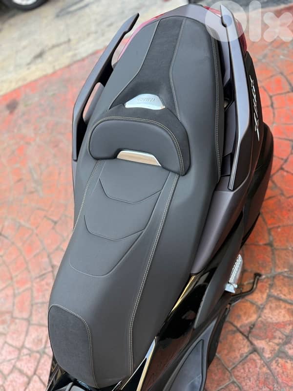 Yamaha X-Max Tech 2025 6