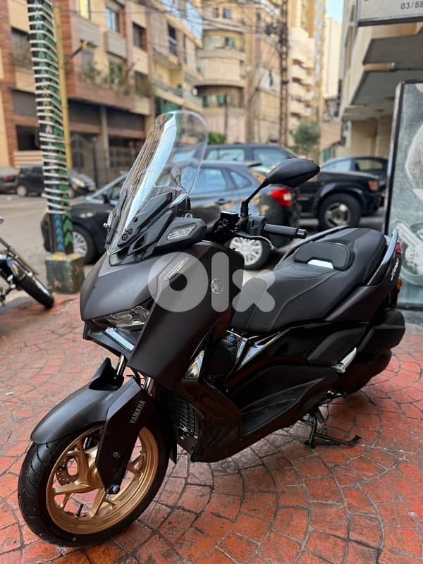 Yamaha X-Max Tech 2025 8
