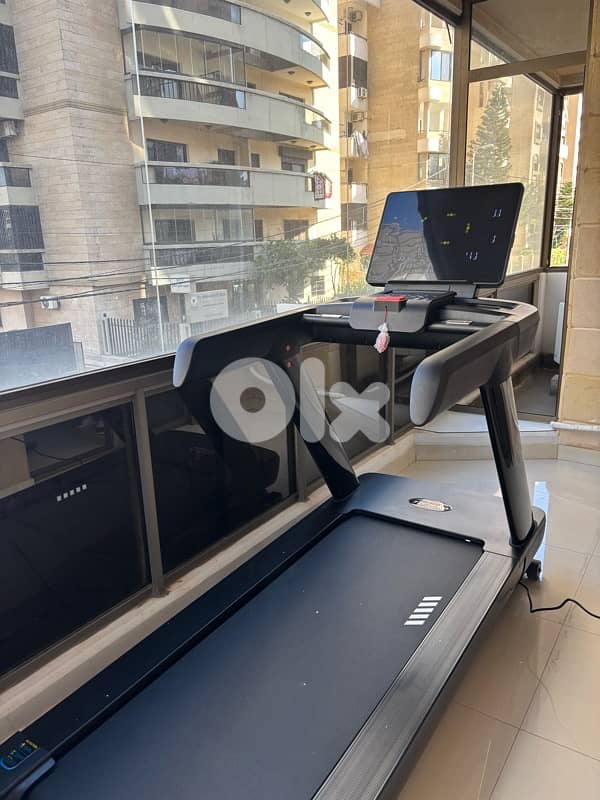 Commercial Motorized Treadmill 6HP AC Motor 3